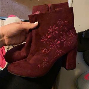 Maroon embroidered booties
